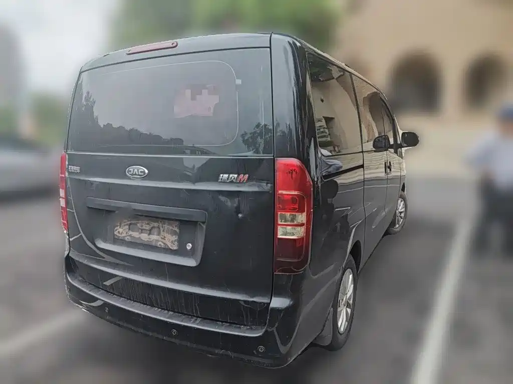 JAC Refine M3 2018 2018 IKEA Edition 1.6L Luxury