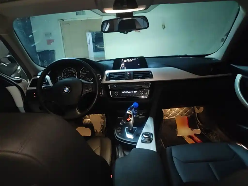 BMW 3 Series 2016 320Li Fashion Model фото 10