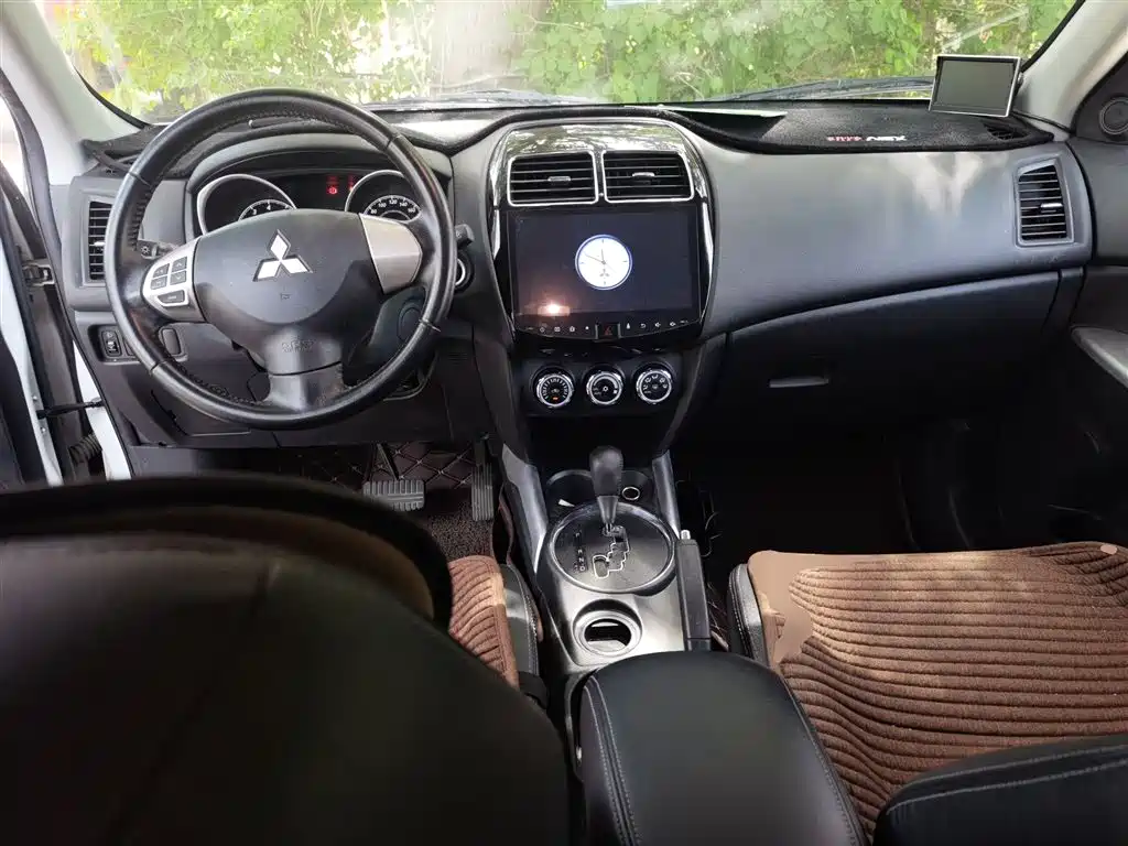Mitsubishi ASX 2016 2.0L CVT 2WD Navigation Edition фото 6