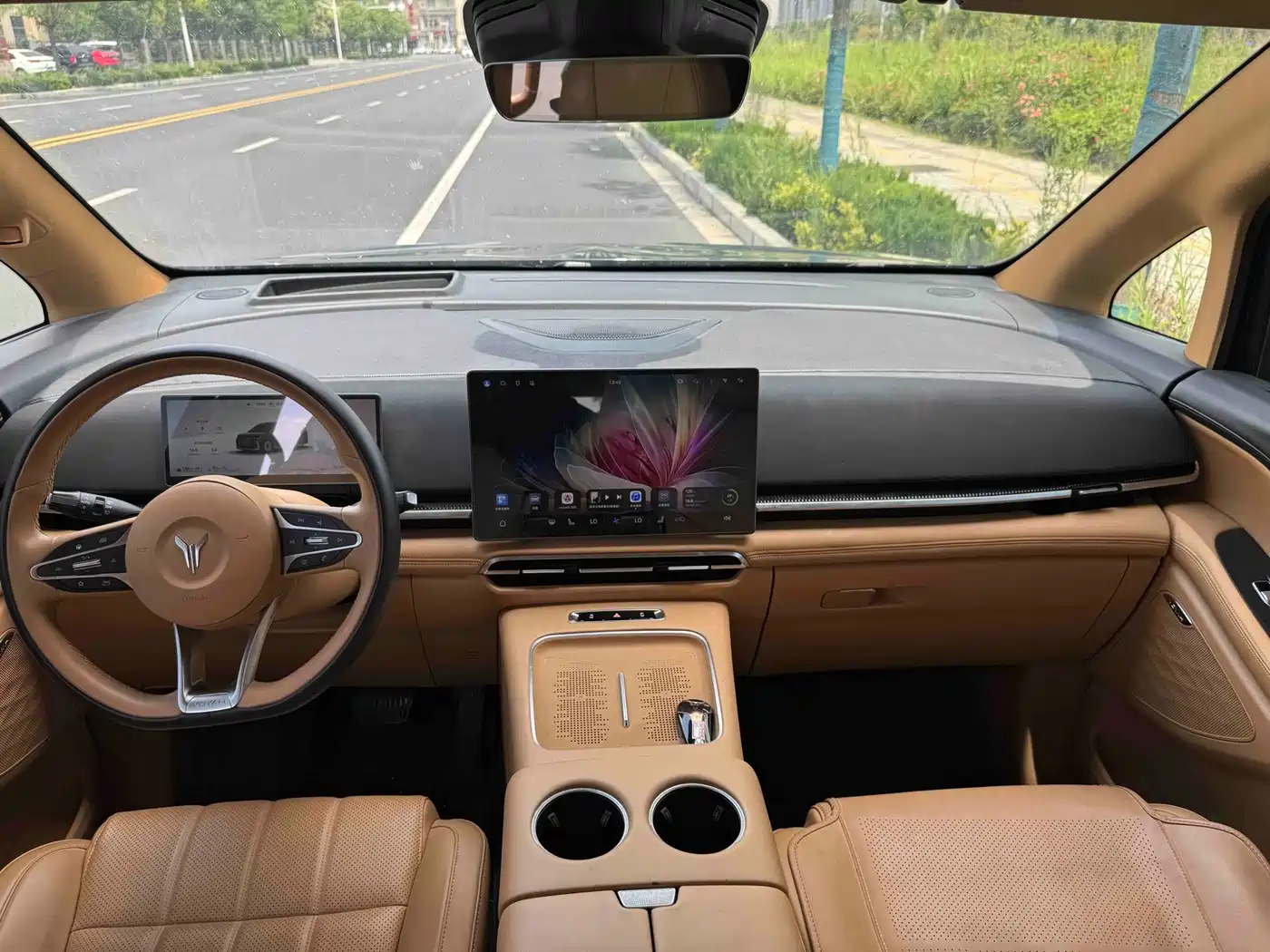Voyah Auto Voyah Dreamer 2025 Model EV 4WD Excellent QianKun Edition фото 5