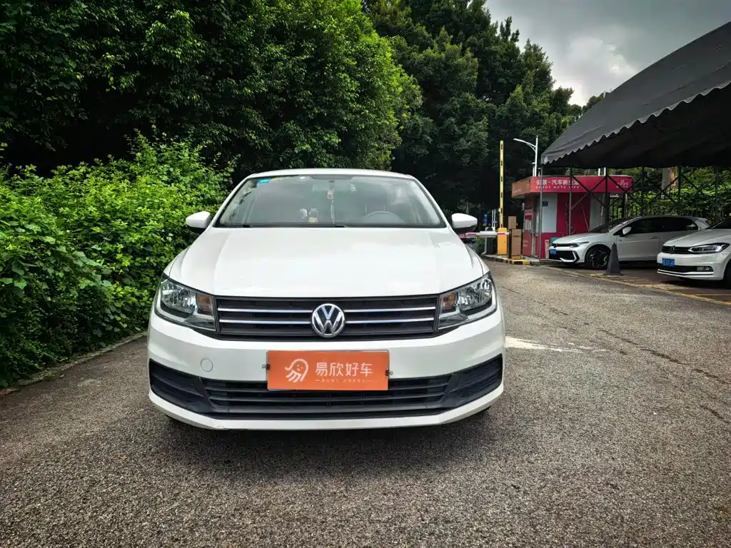 Фото 2 - Volkswagen Santana
