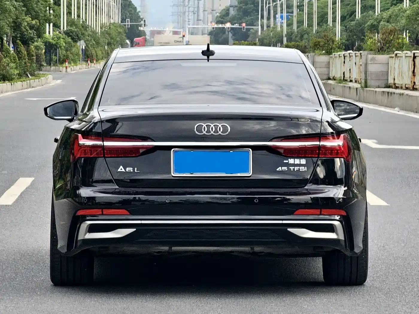 Audi A6L 2023 45 TFSI Premium Selection Dynamic фото 8