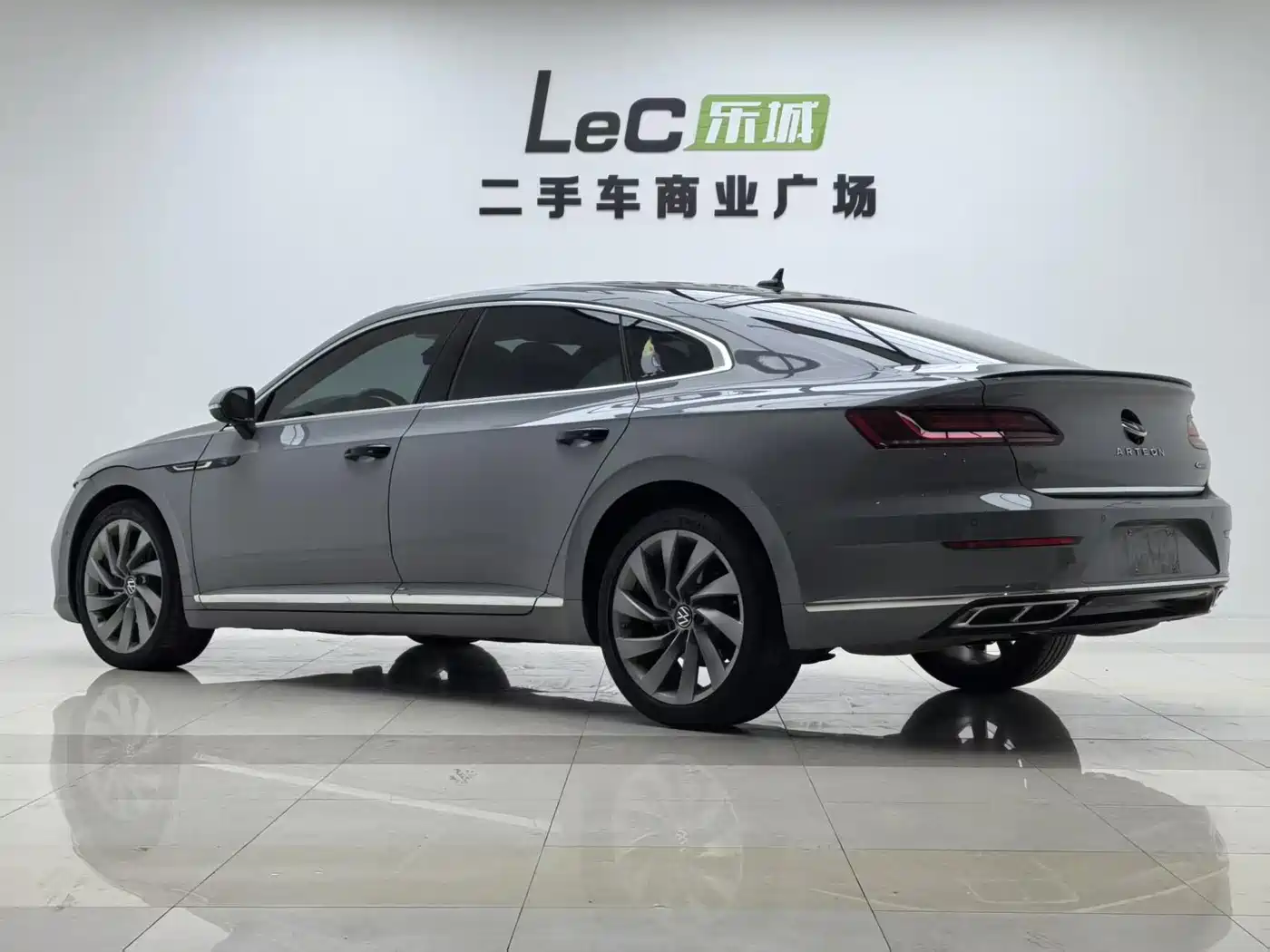 Volkswagen FAW-Volkswagen CC 2023 380TSI Eye-catching Edition фото 7