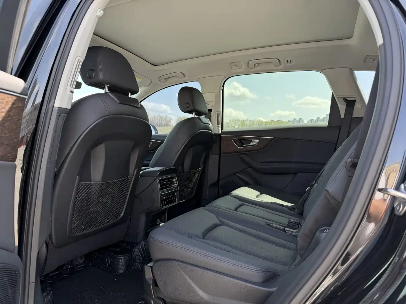 Audi Q7 2023 55 TFSI quattro S line Sport фото 6