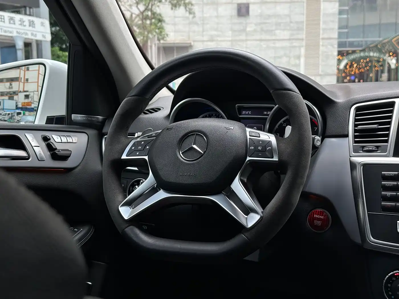Mercedes-Benz M-Class AMG 2015 AMG ML 63 фото 11
