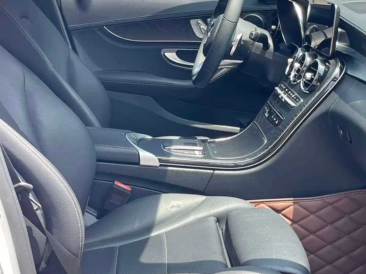 Mercedes-Benz C-Class 2020 Facelift C 260 L Sport фото 9
