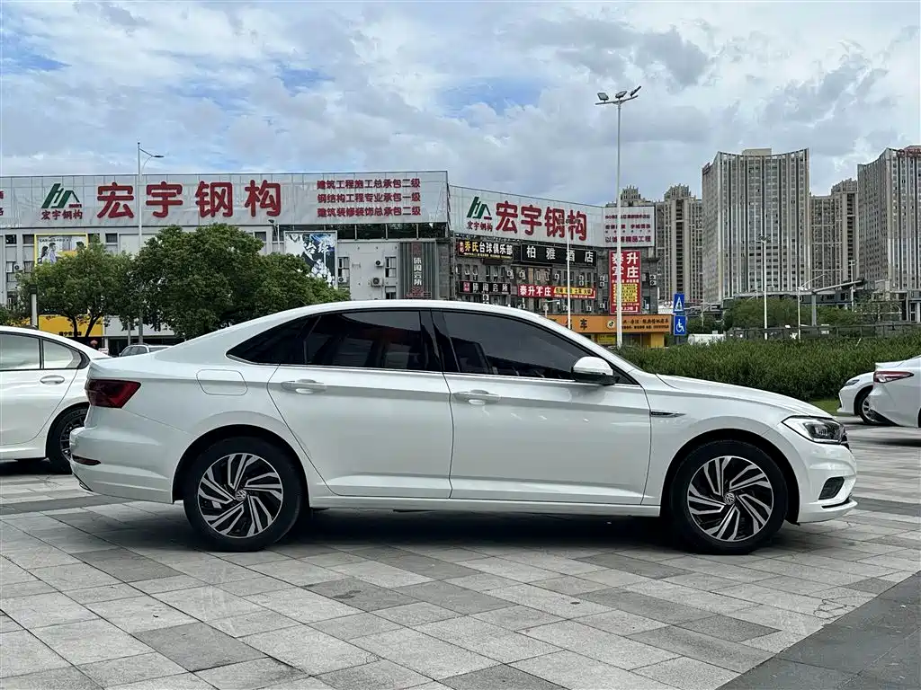 Volkswagen Sagitar 2021 280TSI DSG Luxury Smart Connect фото 5