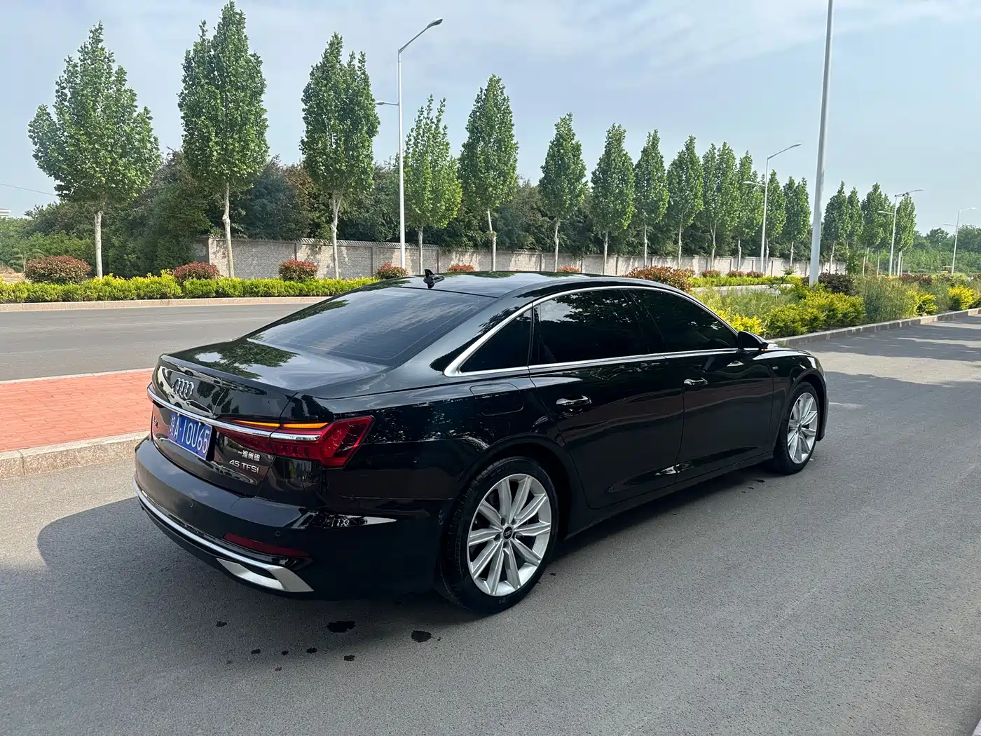 Audi A6L 2023 45 TFSI Premium Selection Dynamic фото 6