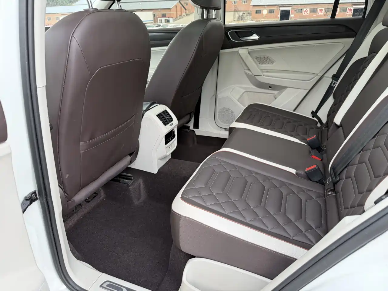 Volkswagen Tayron 2023 280TSI 2WD Luxury Plus Advanced Edition фото 14