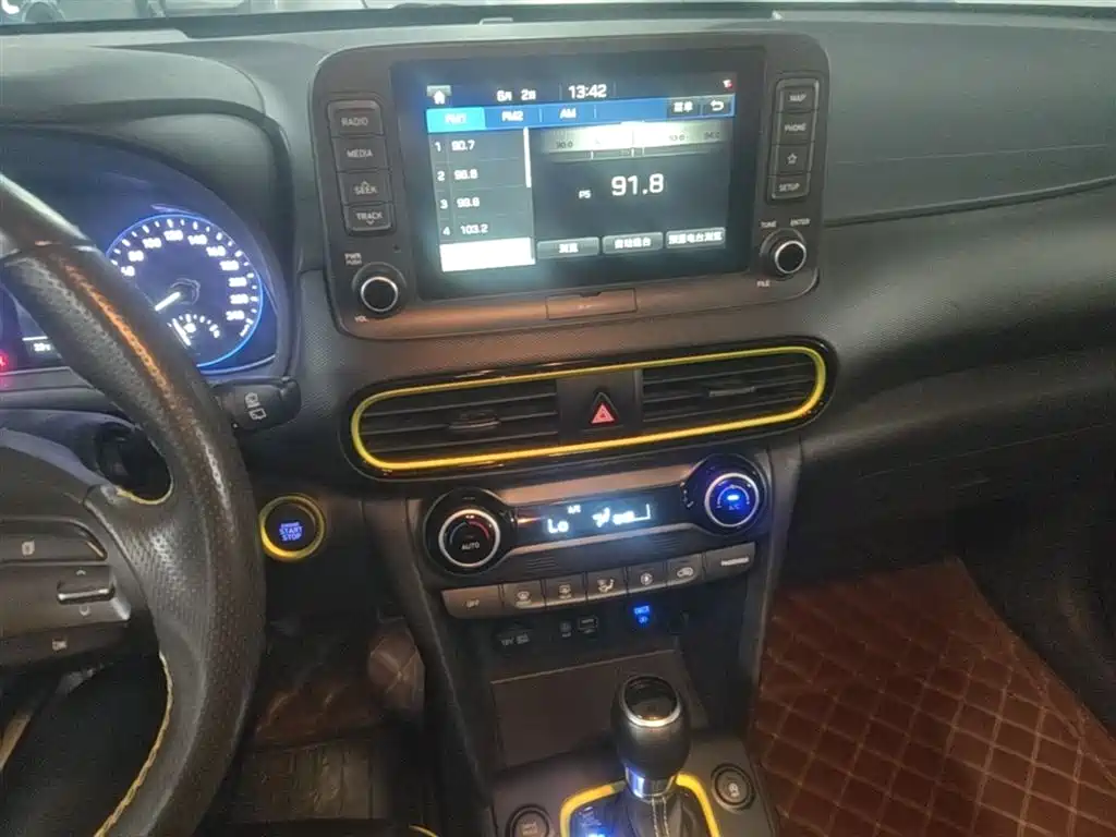 Hyundai ENCINO 2018 1.6T DCT ZhiPao Edition China V фото 13