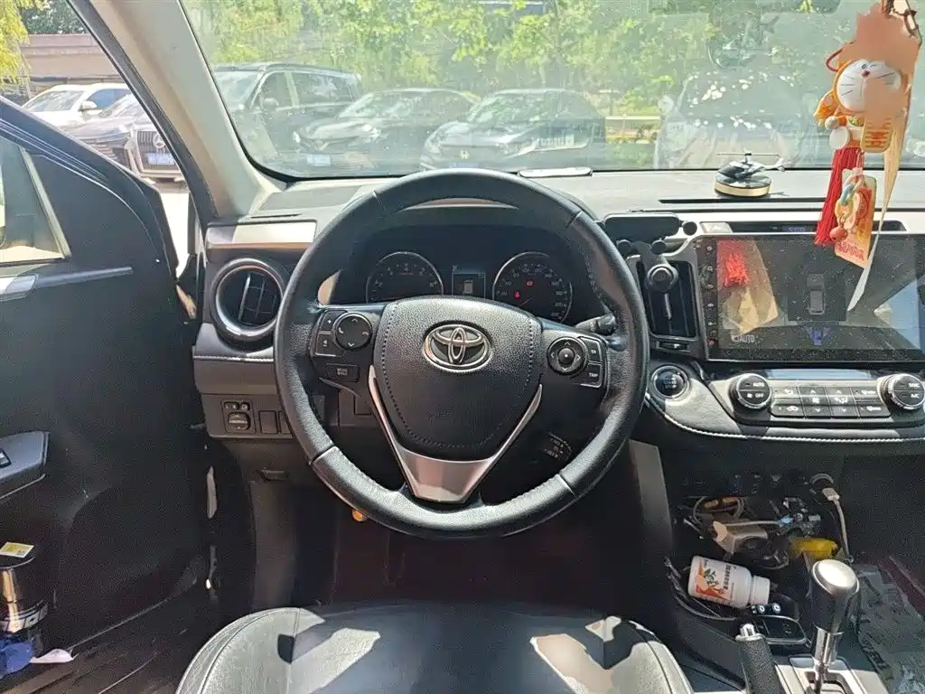 Toyota RAV4 Rongfang 2016 2.0L CVT 2WD Smart (China V) фото 3