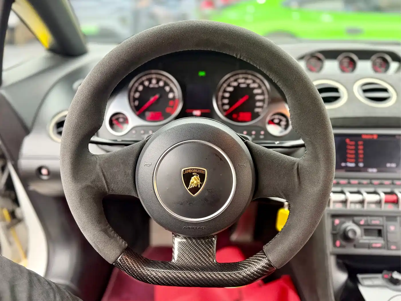 Lamborghini Gallardo 2012 LP 560-4 Gold Edition фото 17