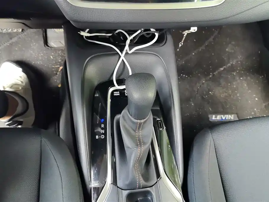 Toyota Levin 2023 Smart Hybrid 1.8L Luxury фото 16