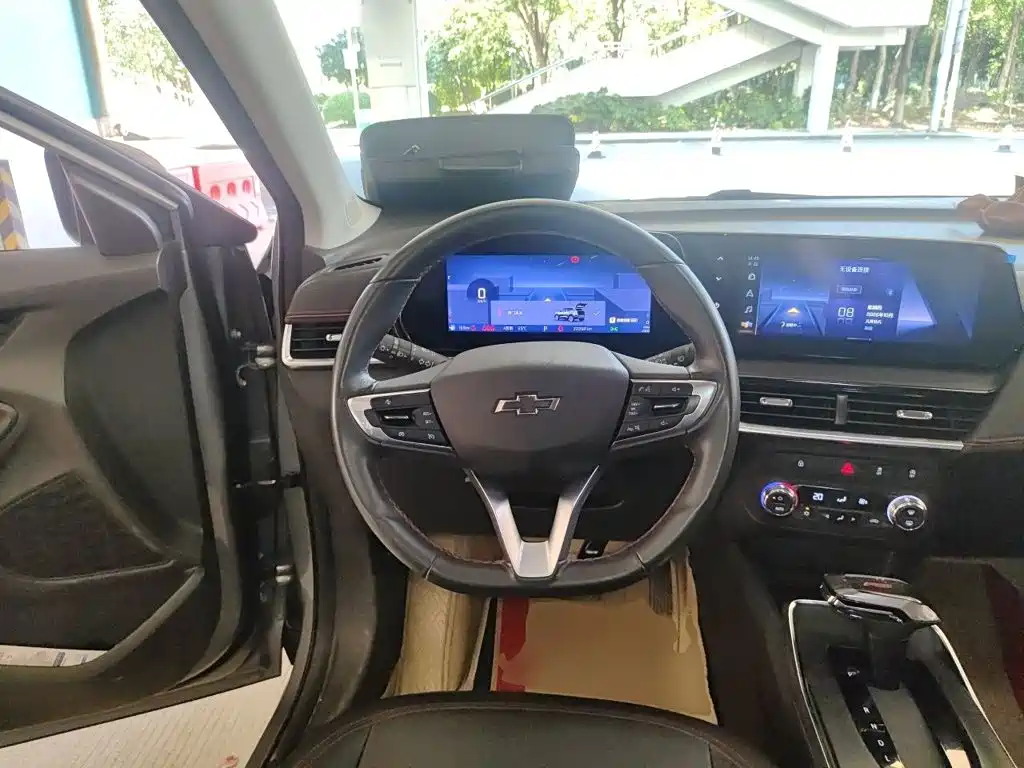 Chevrolet Trax 2023 2022 Tracker RS 1.5T CVT Cool MAX