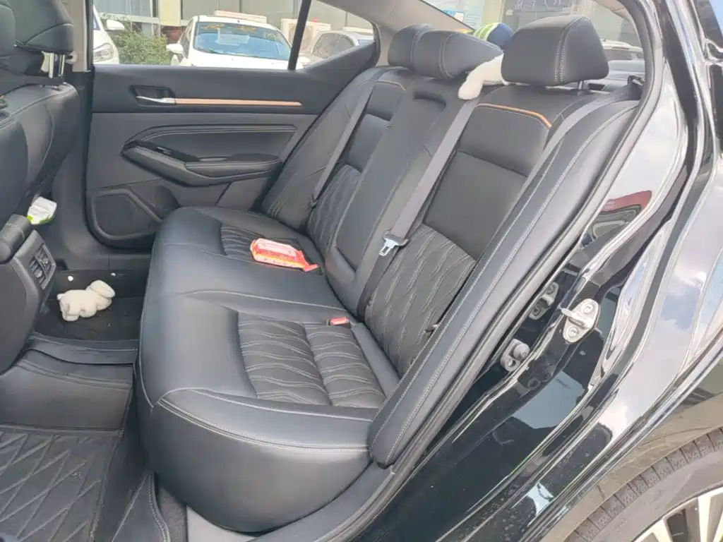 Nissan Teana 2025 2024 2.0L SV Black Gold Edition