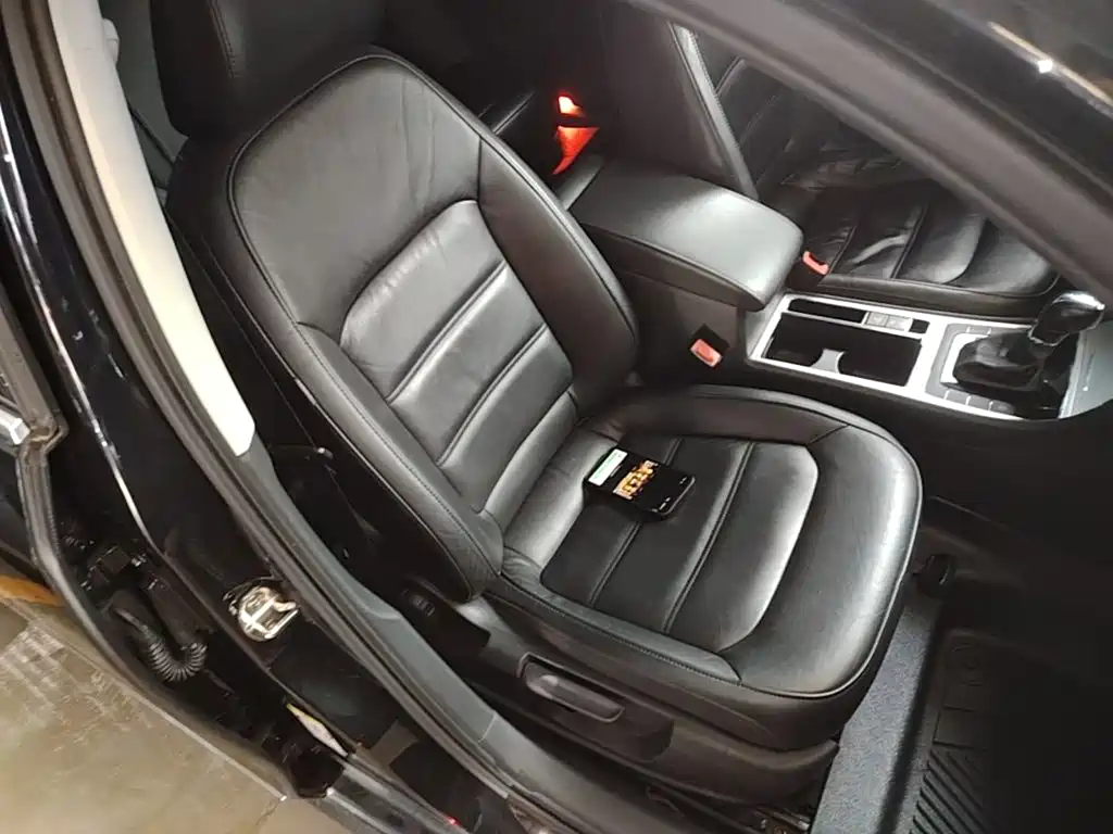 صورة 25 - Volkswagen Passat