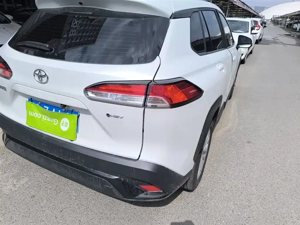 Toyota Frontlander 2024 2.0L Smart Hybrid Dual Engine Leading Edition фото 8