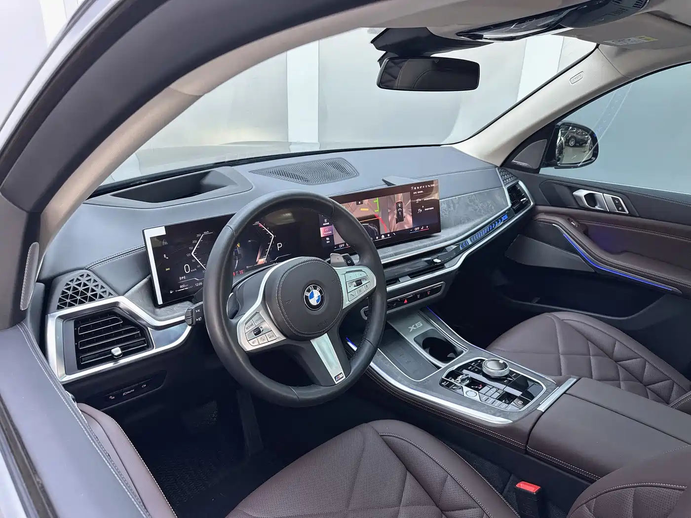 BMW X5 2023 xDrive 30Li Premium M Sport Package фото 15