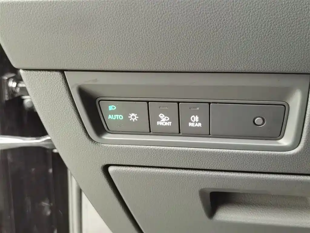 Volkswagen Touareg 2020 3.0TSI Enjoyment Edition China VI фото 21