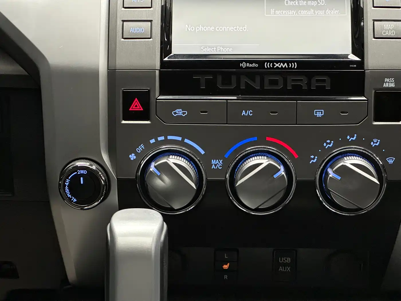Toyota Tundra фото 11