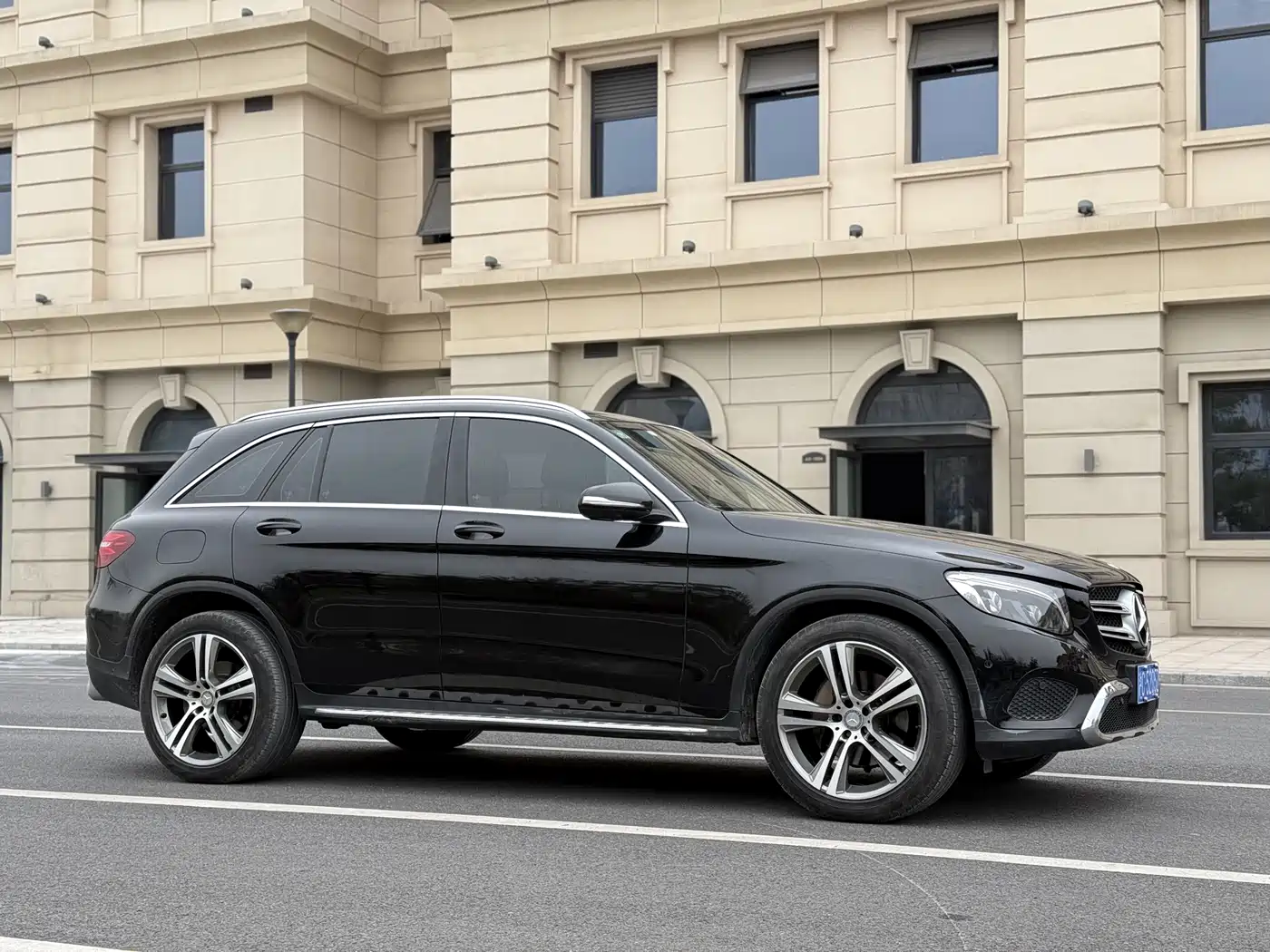 Mercedes-Benz GLC 2016 GLC 300 4MATIC Dynamic фото 3