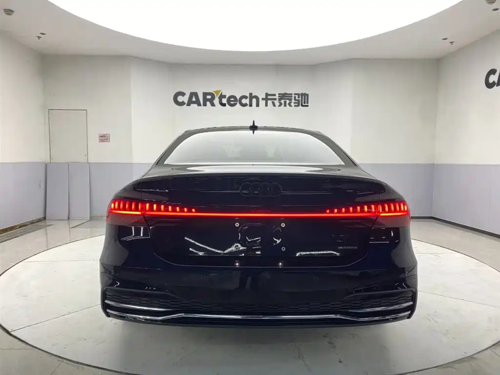 Audi A7L 2024 45 TFSI Luxury фото 6