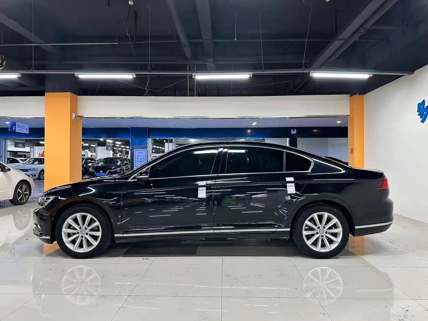Volkswagen Magotan 2018 330TSI DSG Leading фото 9