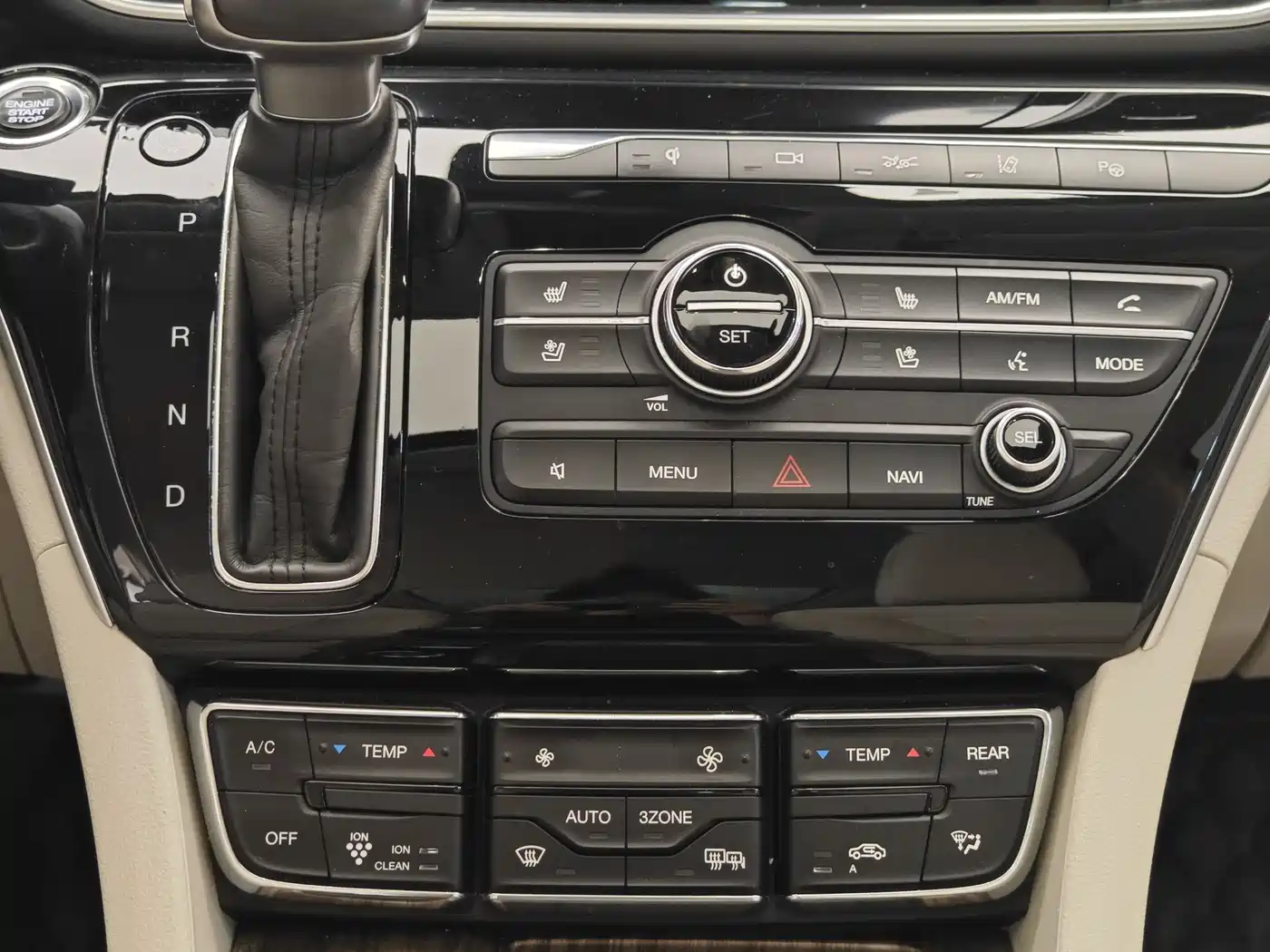 GAC Trumpchi Trumpchi M8 2018 320T Flagship Edition фото 17