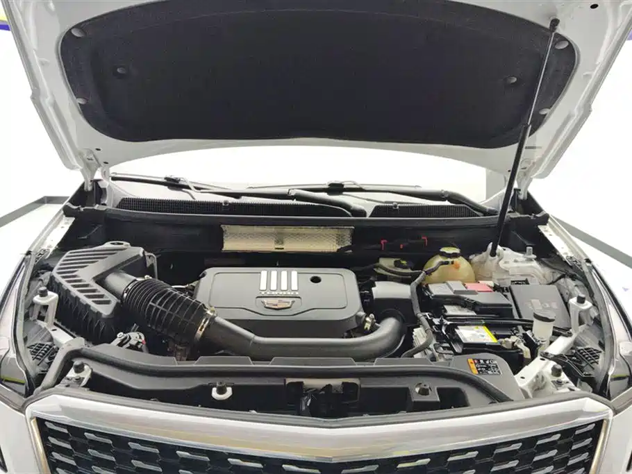 Cadillac XT5 2022 2.0T 2WD Luxury фото 10