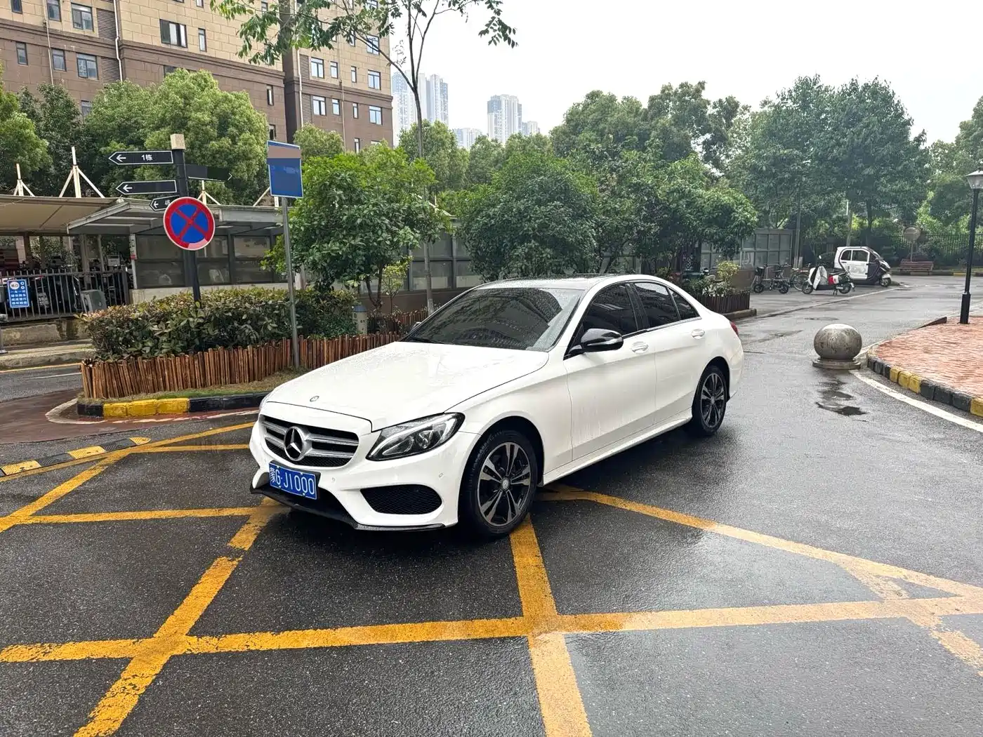 Mercedes-Benz C-Class 2016 C 200 Sport