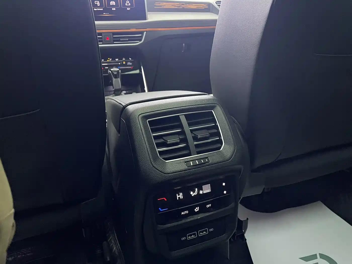 Volkswagen Tayron 2024 330TSI 2WD R-Line High Performance фото 25