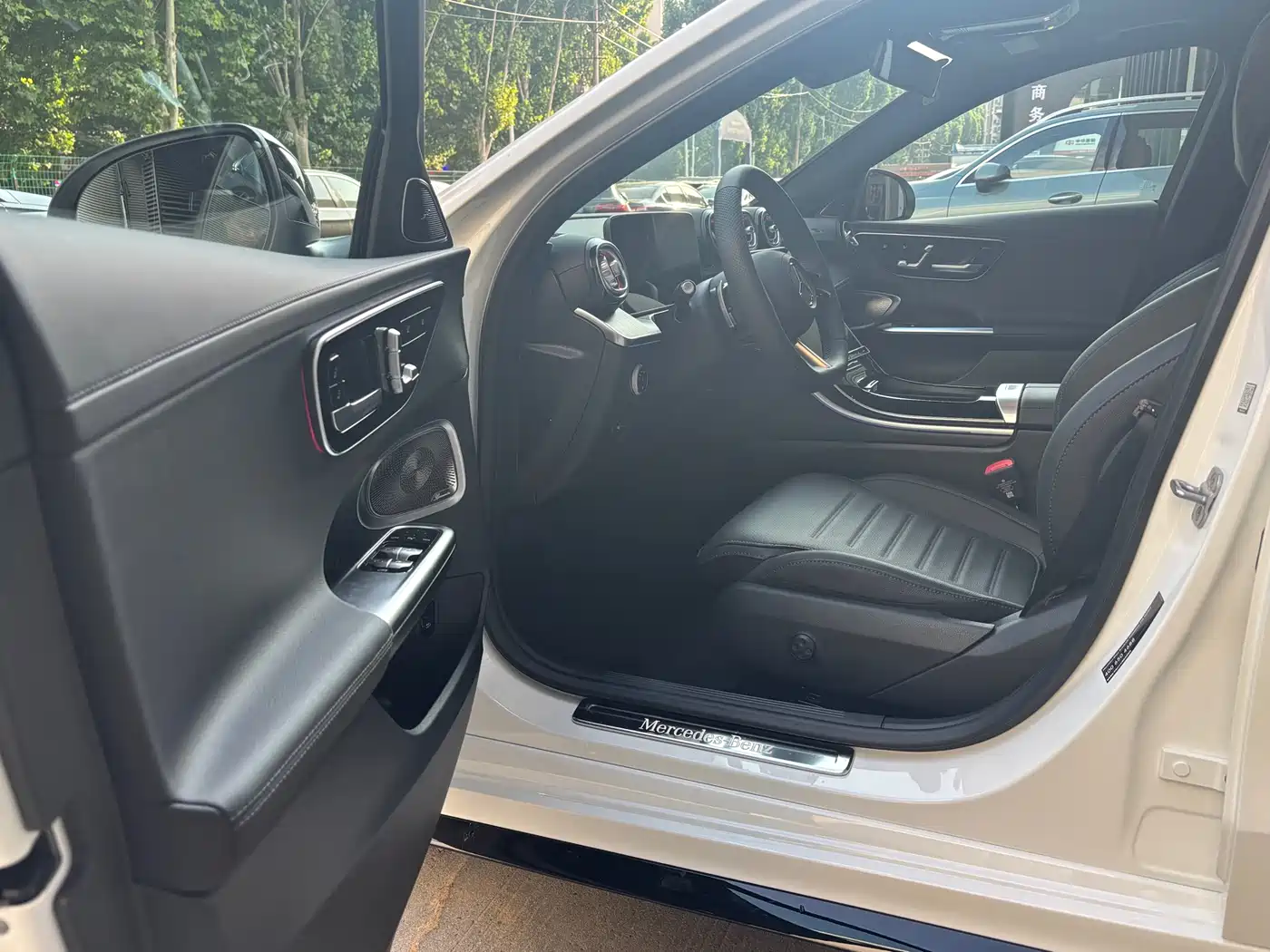 Mercedes-Benz C-Class 2025 C 260 L Night Sport Edition фото 9