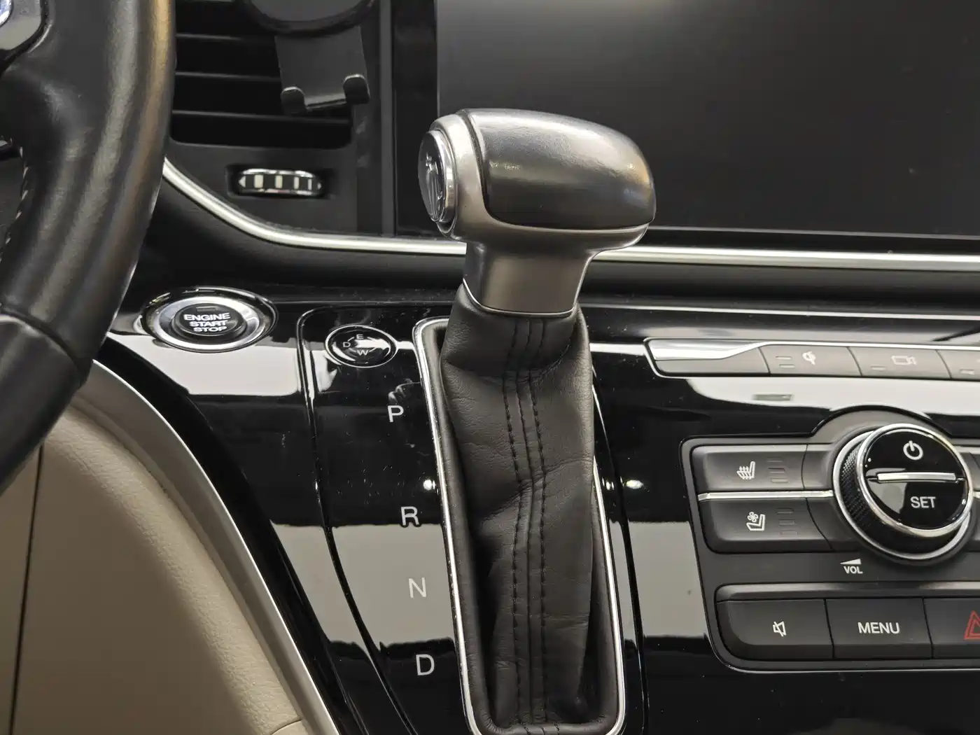 GAC Trumpchi Trumpchi M8 2018 320T Flagship Edition фото 18