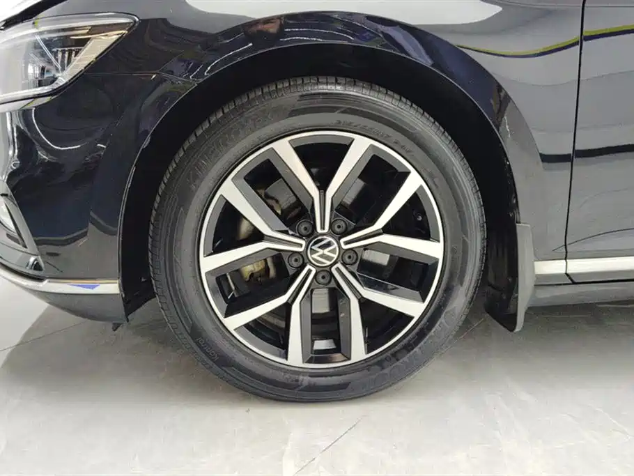 Volkswagen Magotan 2020 330TSI DSG Leading фото 6