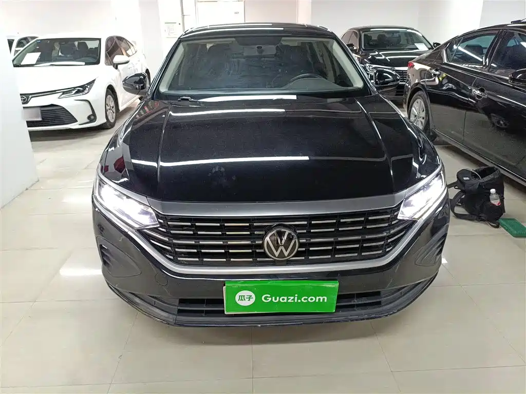 Volkswagen Passat 2023 Facelift 280TSI Business Edition фото 3