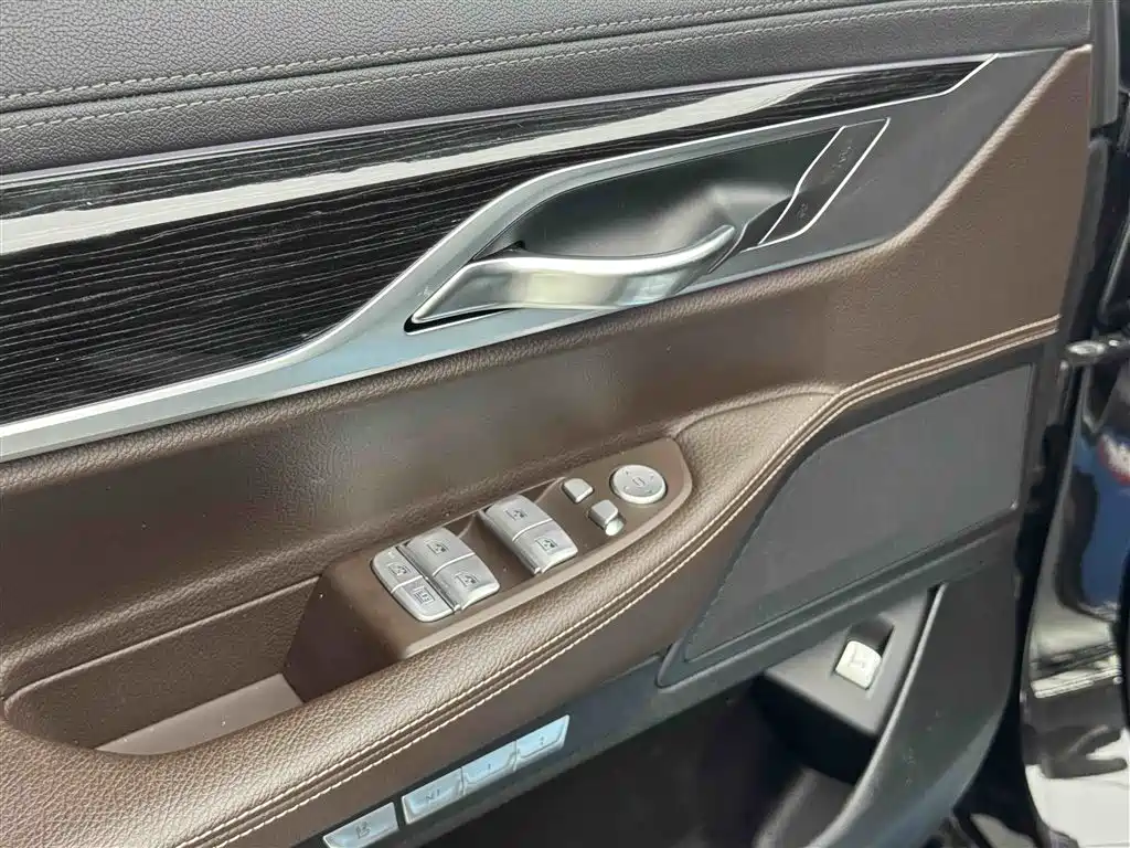 BMW 7 Series 2018 730Li Leading Type M Sport Package фото 4