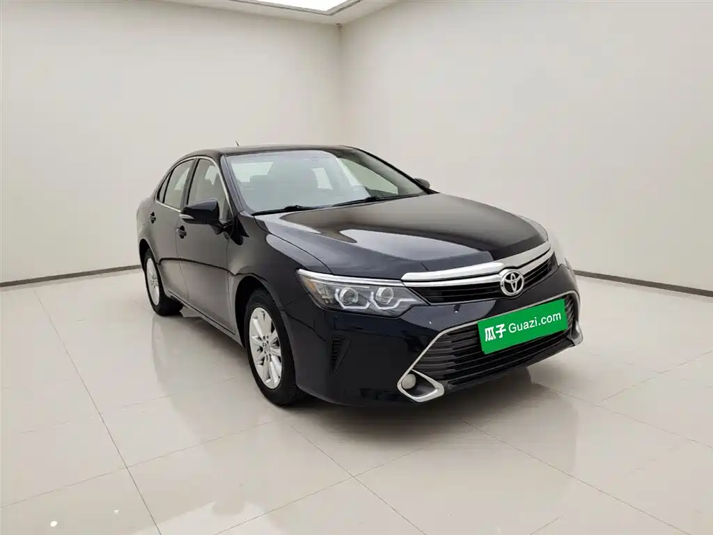 Toyota Camry 2015 2.0E Elite Edition фото 7