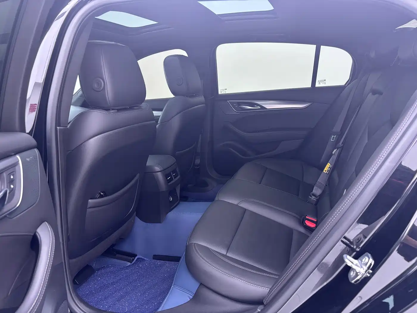 Cadillac CT5 2024 28T Luxury Model Pro фото 13