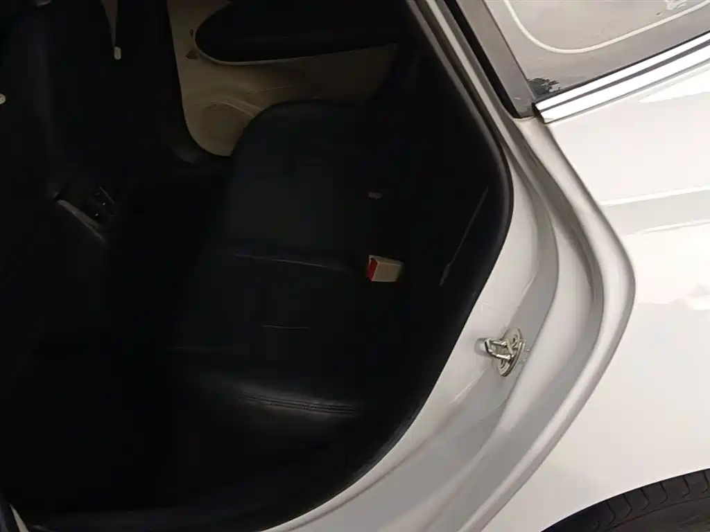 Buick Verano 2018 Sedan 15S Automatic Progressive фото 17