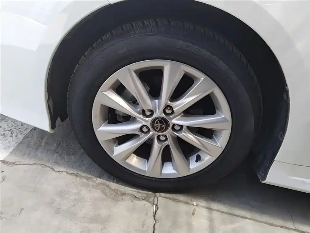 Toyota Corolla 2023 1.8L Smart Hybrid Dual Engine Elite Edition фото 23