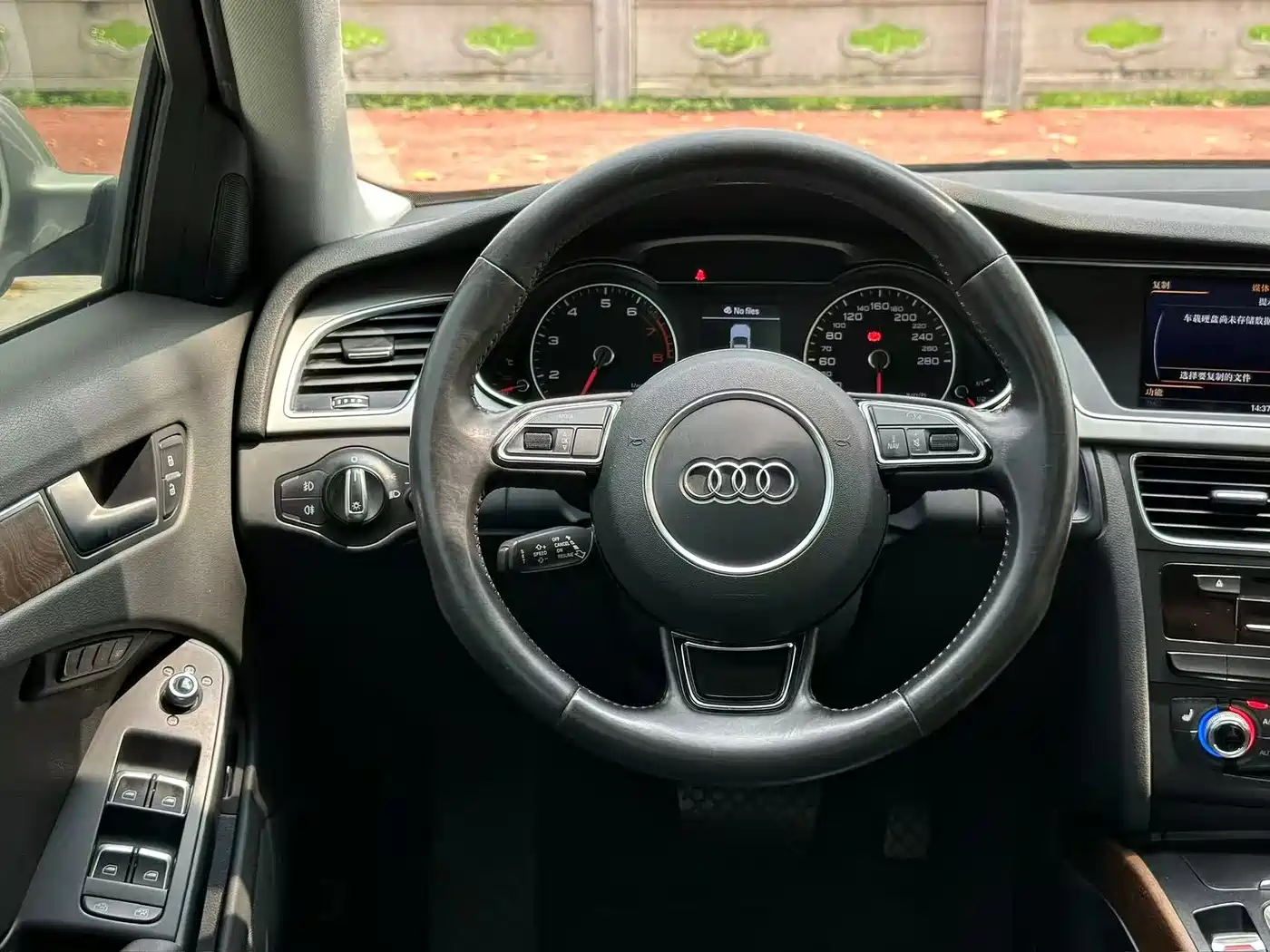 Audi A4L 2016 35 TFSI Automatic Technology фото 10