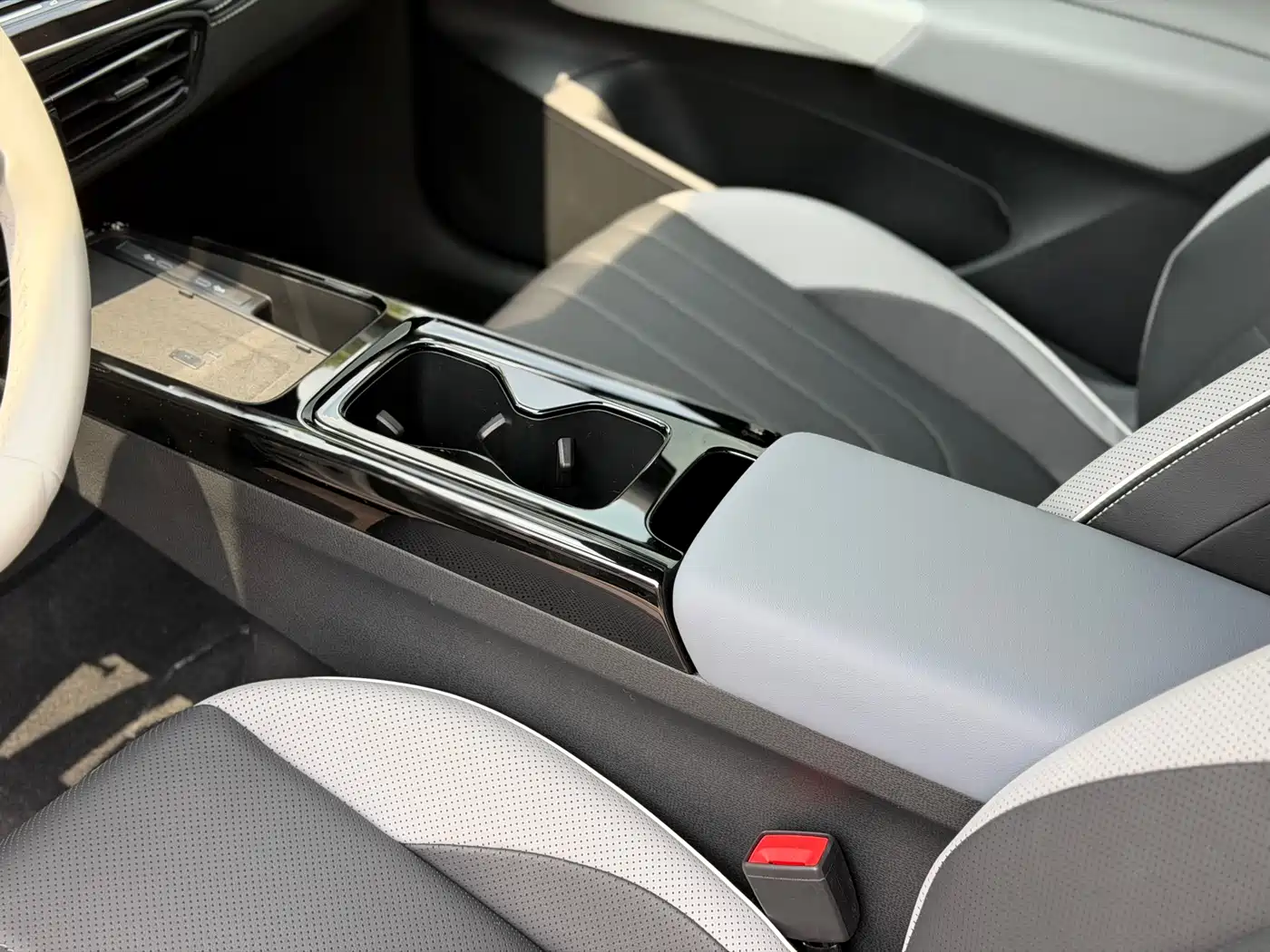 Volkswagen ID.3 2025 Smart Ultimate Intelligent Edition фото 8
