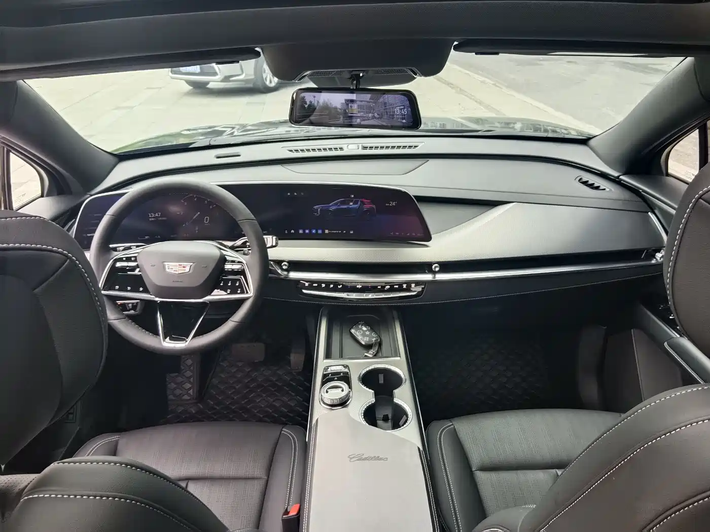 Cadillac XT5 2025 2.0T Luxury фото 11