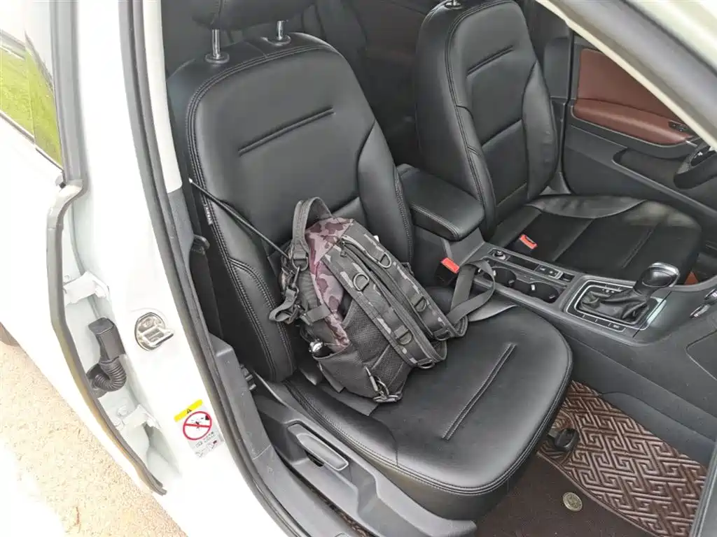 Volkswagen Golf 2015 1.6L Automatic Comfort фото 25