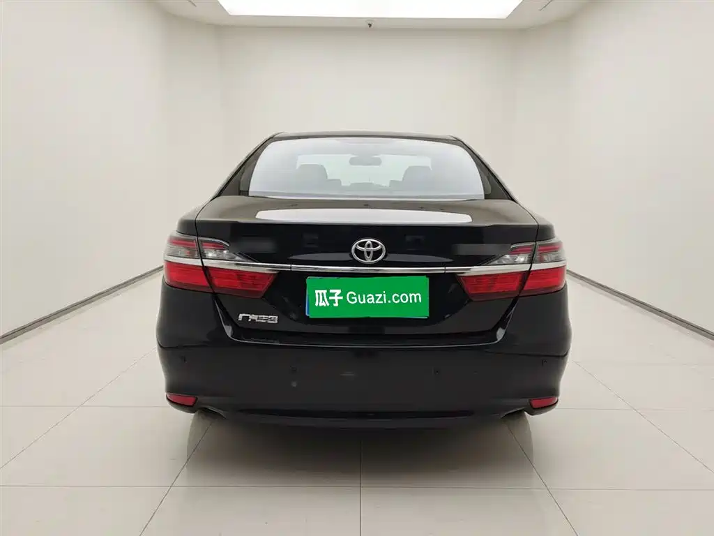 Toyota Camry 2015 2.0E Elite Edition фото 10