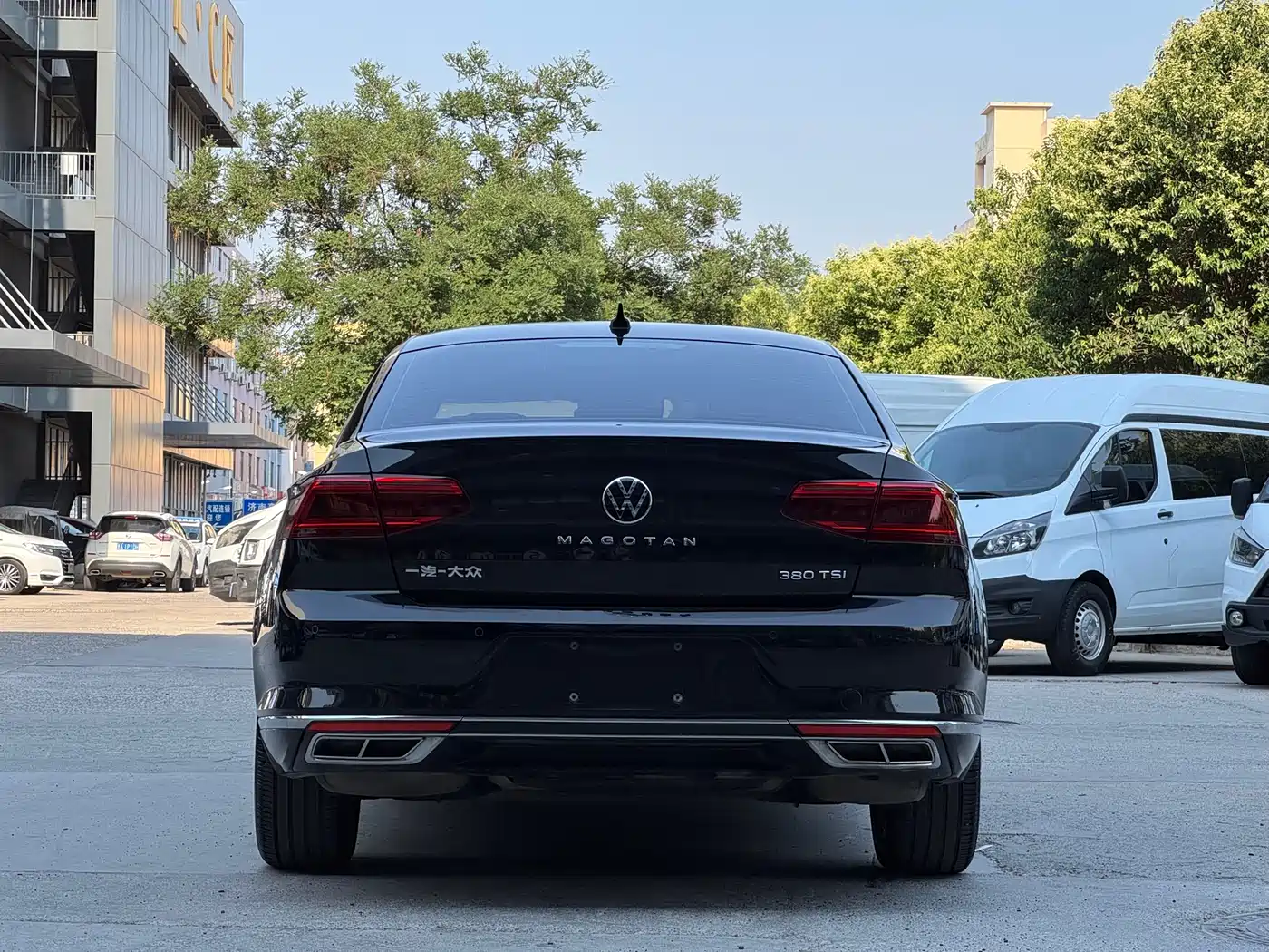 Volkswagen Magotan 2021 330TSI DSG 30th Anniversary Edition фото 7