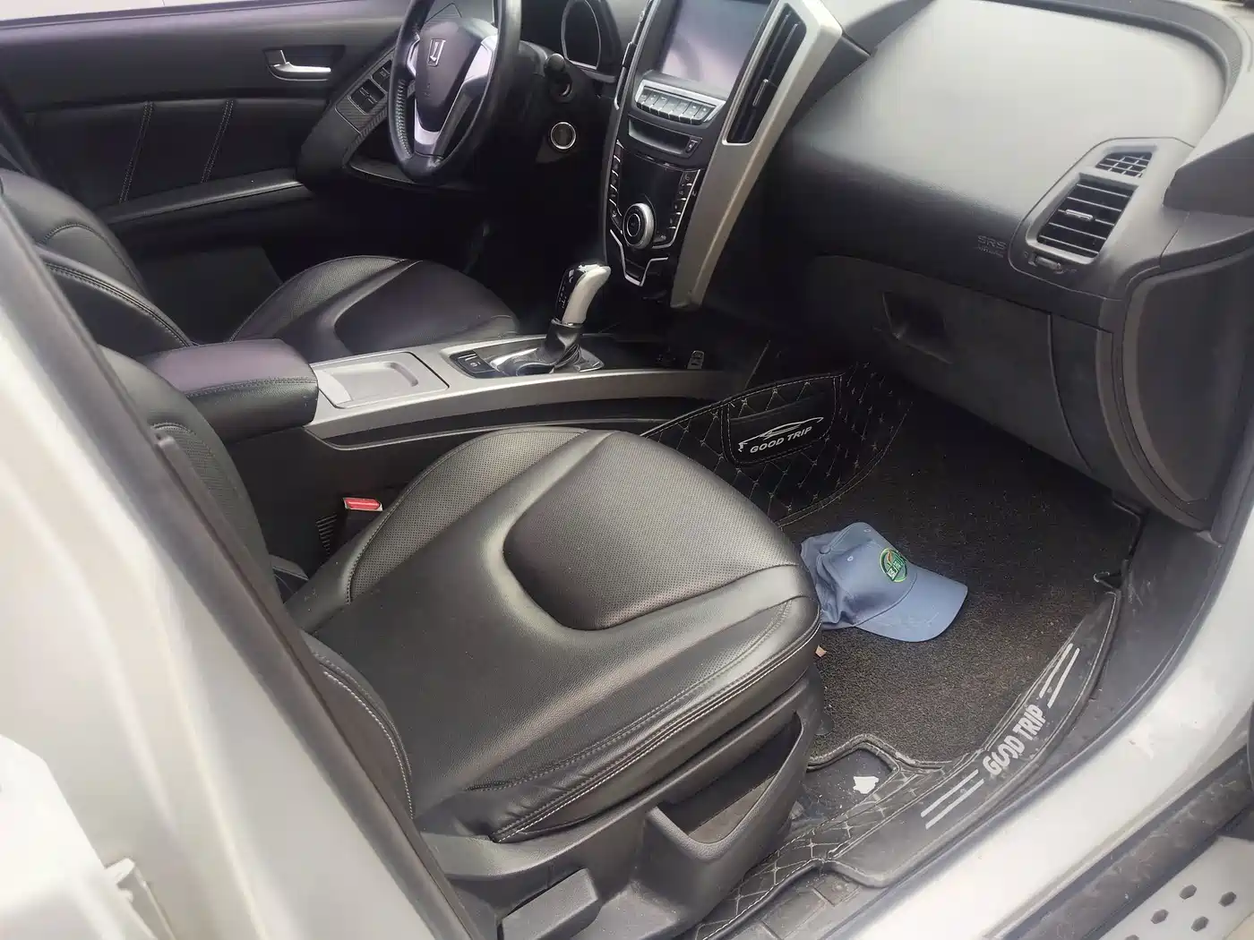 Luxgen U6 SUV 2015 2014 2.0T Fashion