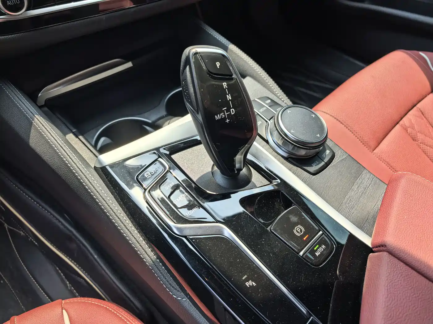 BMW 5 Series 2023 Facelift 530Li Leading M Sport Package фото 13