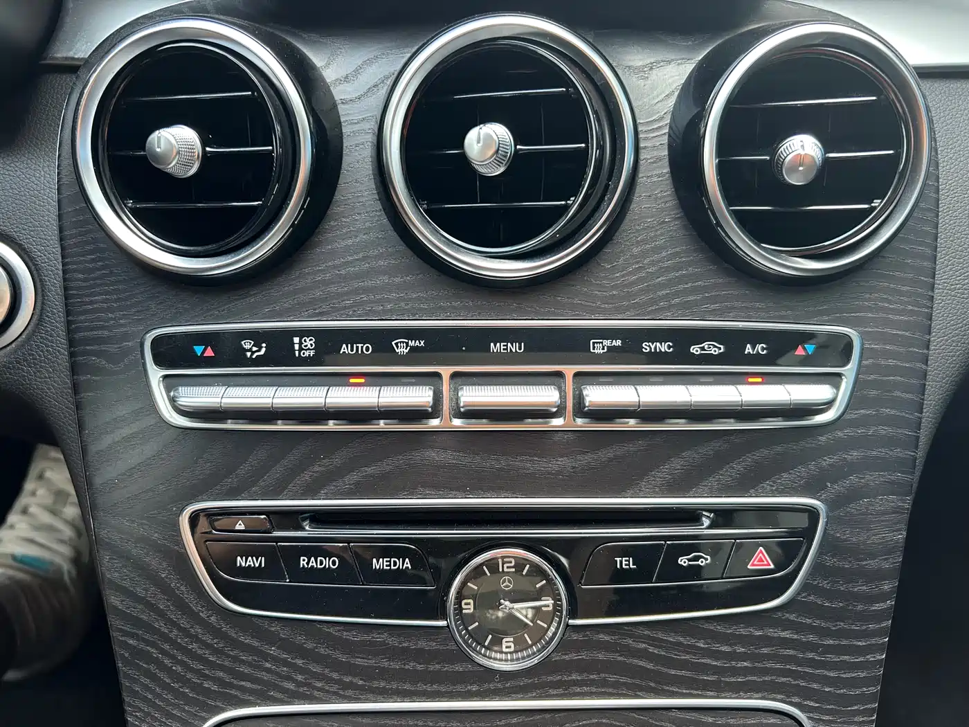 Mercedes-Benz C-Class 2016 C 200 L Sport фото 19