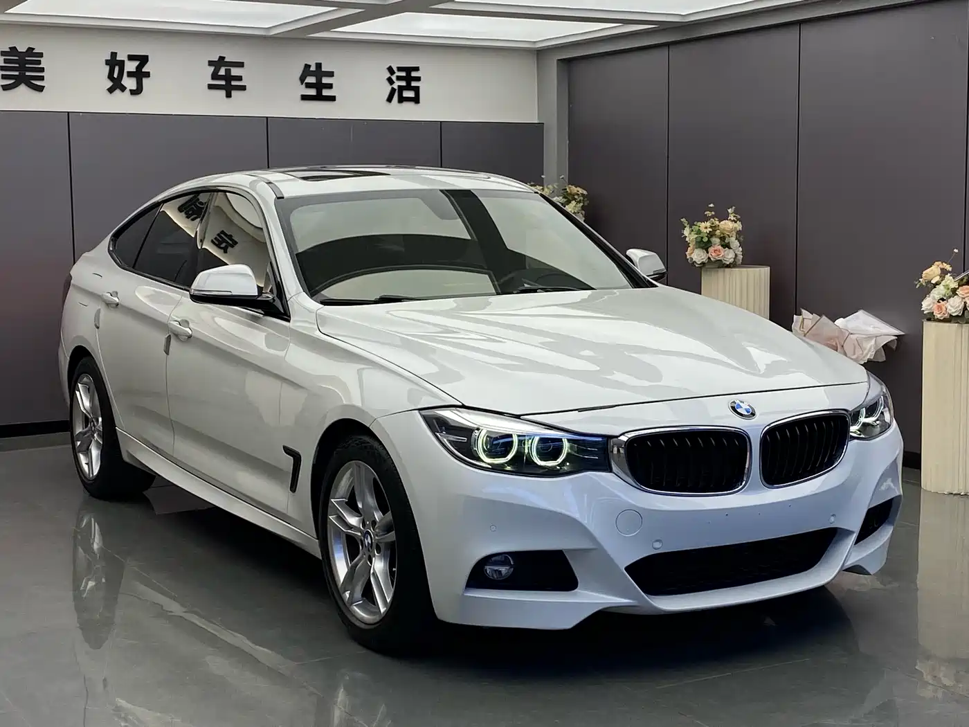 BMW 3 Series GT 2019 320i M Sport Package фото 3